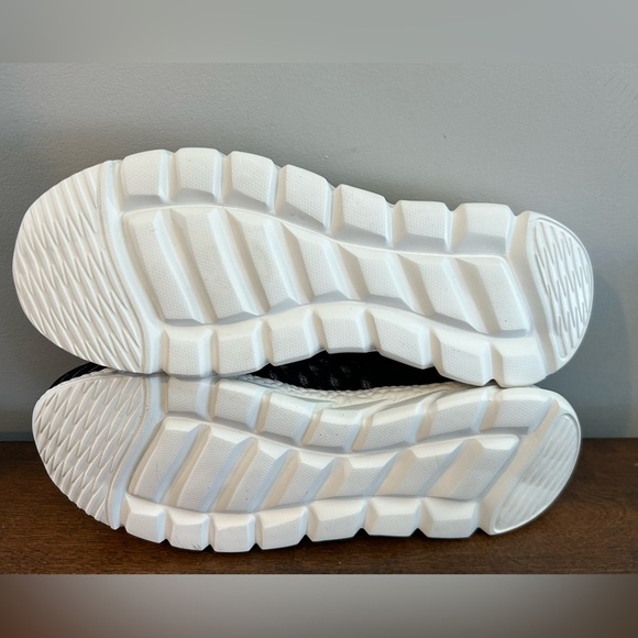 SHEIN Women’s Summer Slouchy Slip-ons Breathable Mesh Stripes & Dots Blacks 10.5 - Picture 8 of 11